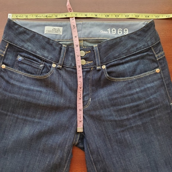 GAP 1969 Perfect Boot EUC - Picture 2 of 7